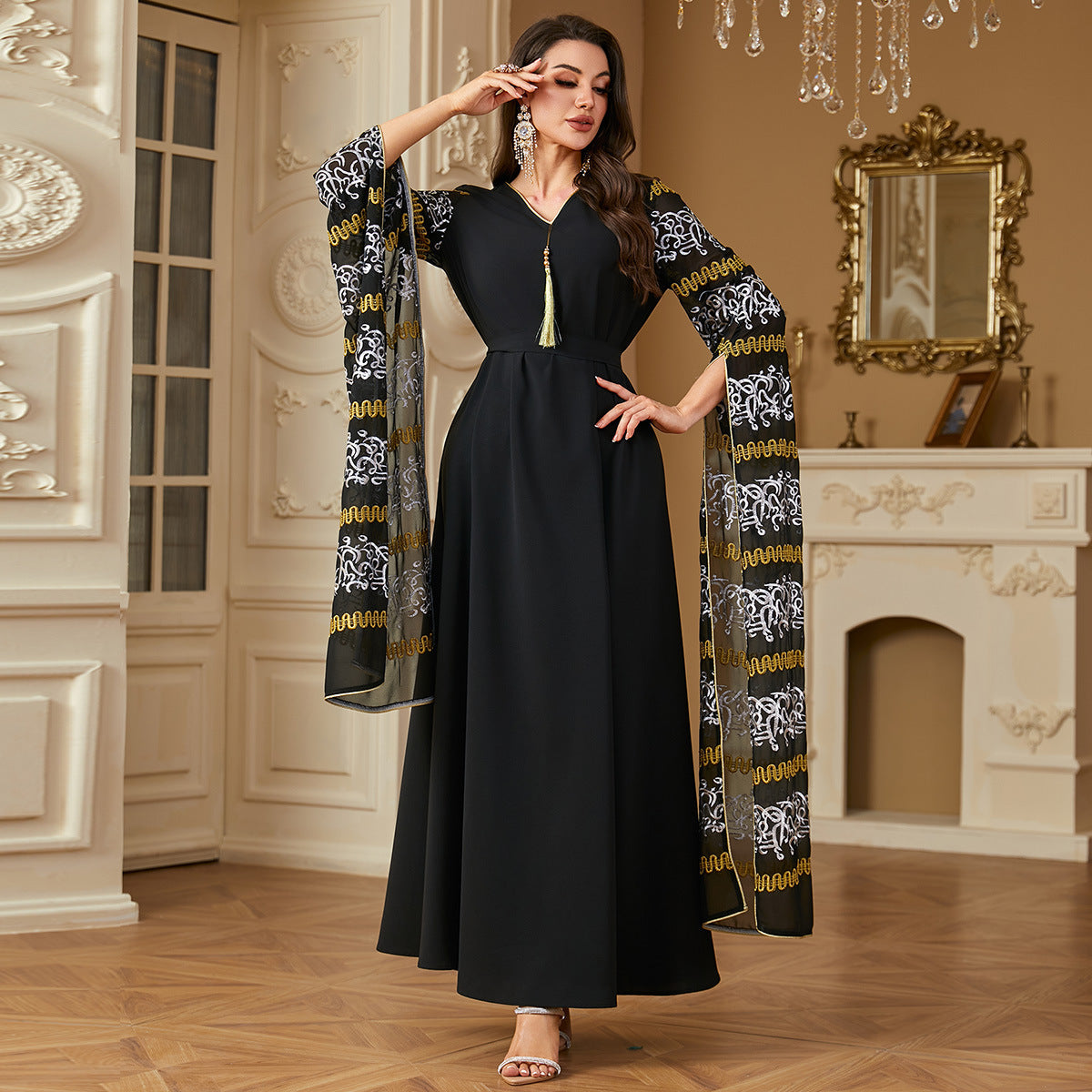 Dubai Robe Super Long Sleeve Embroidered Arabic Dress